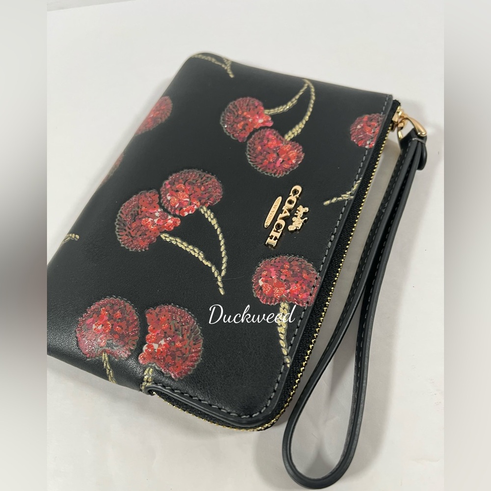 Coach Corner Zip Wristlet With Cherry Print NWT - Picture 4 of 4